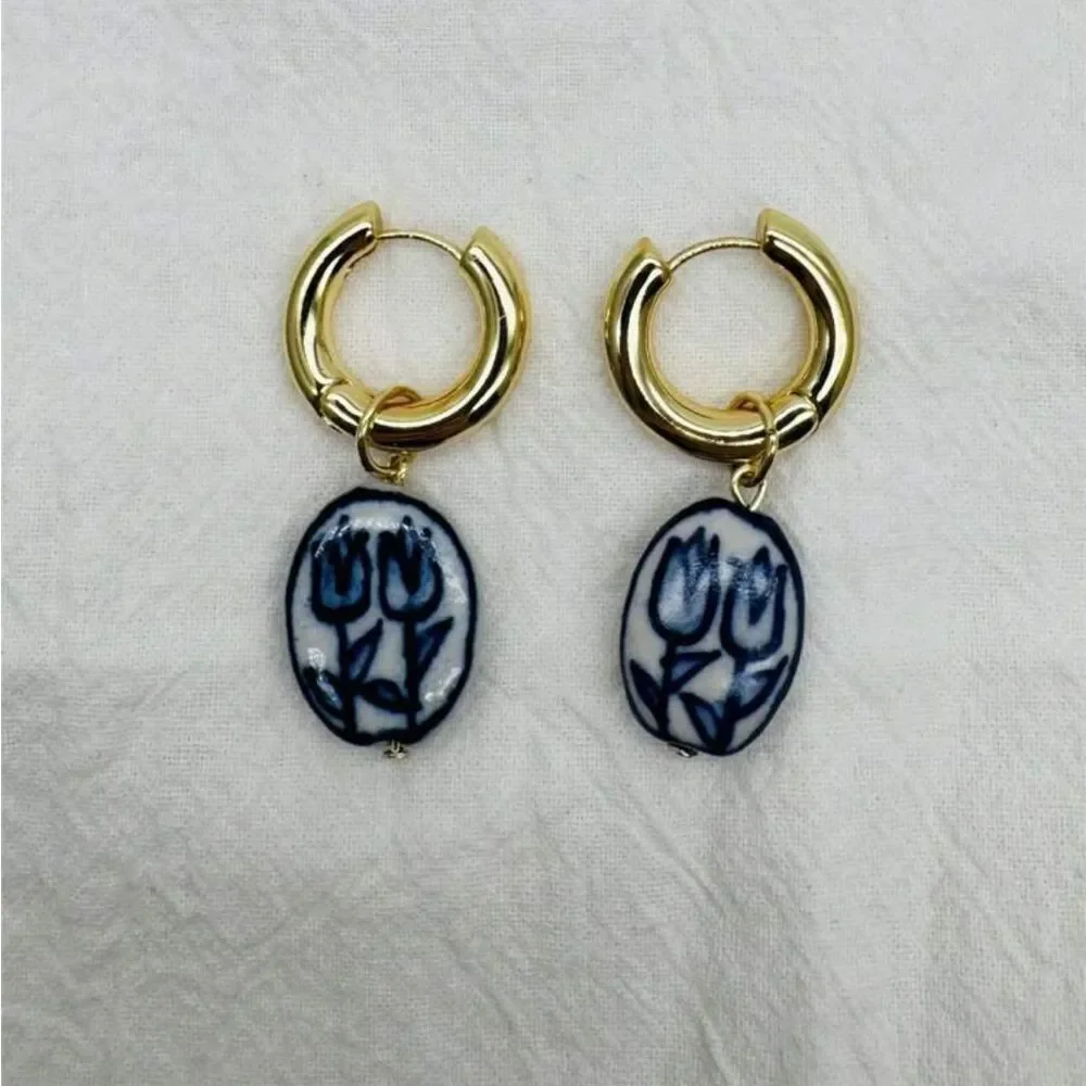 Blue Tulip Earrings S1088